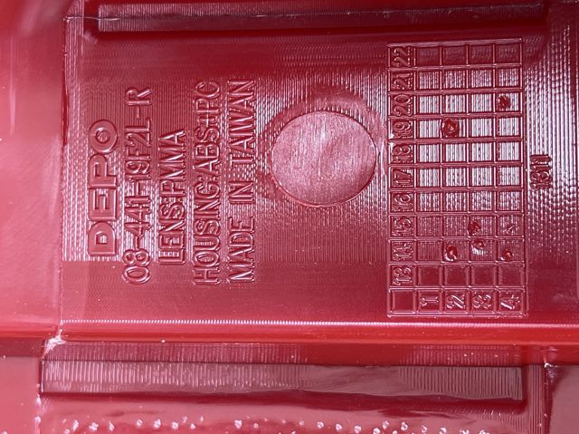 Lanterna traseira esquerda Depo/Loro/Abakus 44119F2LLDUE preço, a partir de 133,58 USD
