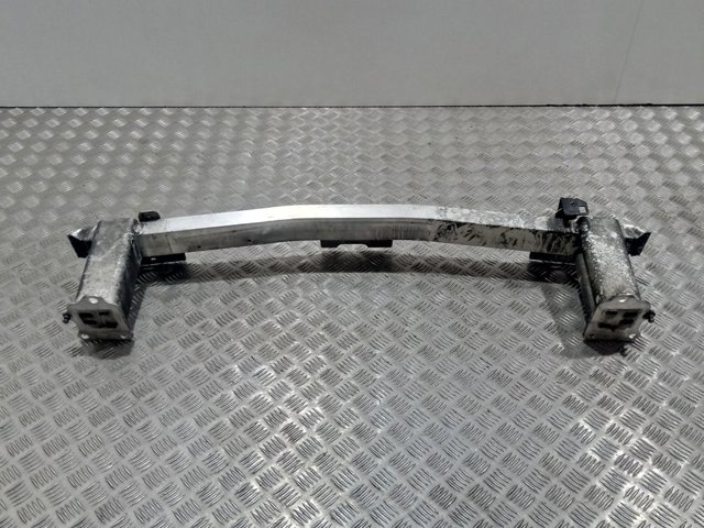 Reforçador do pára-choque dianteiro 9835607480 Opel