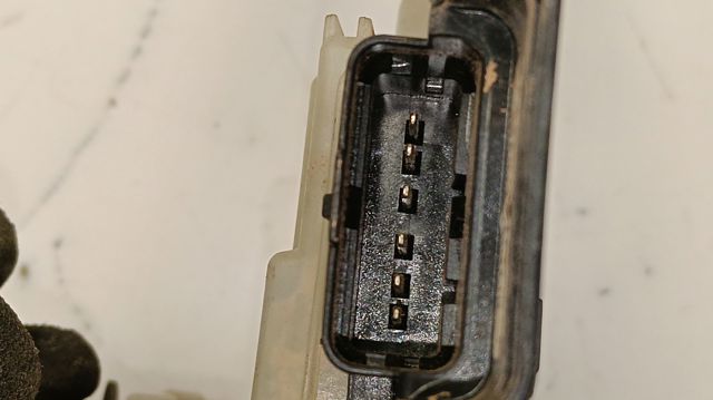 Fecho da porta dianteira direita Opel 9814609680 preço, a partir de 72,70 USD