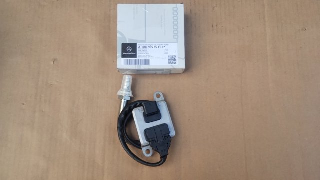  Mercedes A000905851187