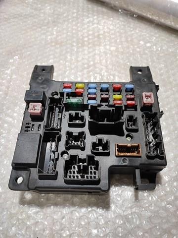 Compre 8637A465 Mitsubishi Unidade traseira do salão de dispositivos de segurança