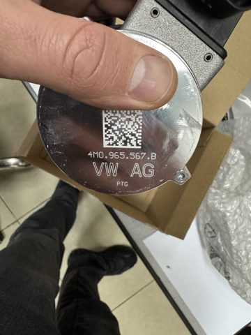Compre 4M0965567C VAG Bomba de água (bomba) de esfriamento, adicional elétrica