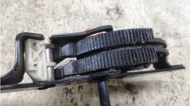8200060841 Nissan/Infiniti Pedal de embraiagem