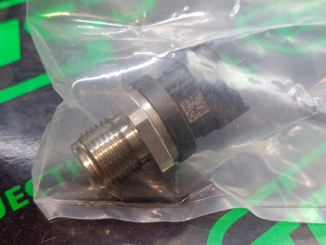 281002908 Bosch Sensor de pressão de combustível