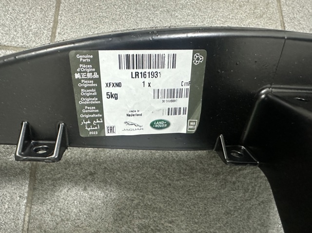 Suporte do radiador montado (painel de montagem de fixação das luzes) LR161931 Land Rover