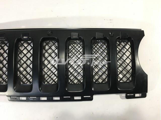 Compre 68091527AA Chrysler Grelha do radiador