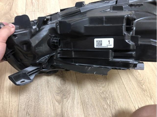 Luz direita Toyota 811100E460 preço, a partir de 863,43 USD