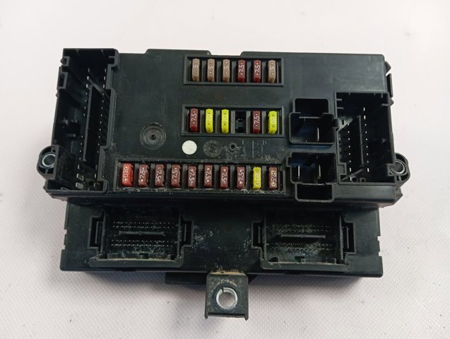 1389975080 Peugeot/Citroen Unidade de conforto