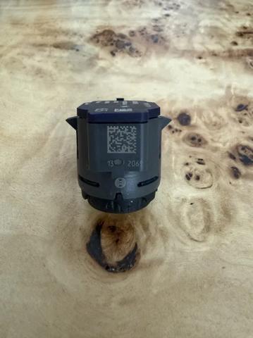 Compre 31680785 Volvo Sensor traseiro de sinalização de estacionamento (sensor de estacionamento)