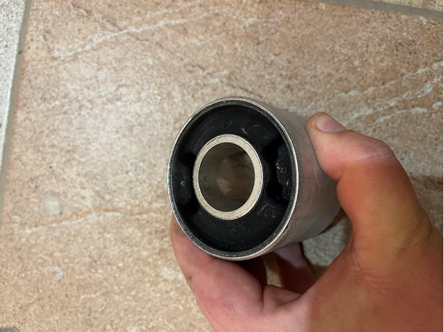 Compre K201335 Moog Braço oscilante inferior direito de suspensão dianteira