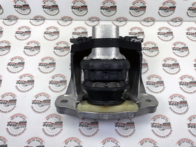 Coxim (suporte) direito de motor Volvo 32411651