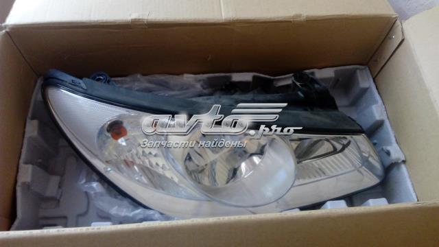 Luz direita 921022H021 Hyundai/Kia