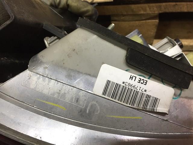 7179983 BMW Lanterna traseira esquerda externa