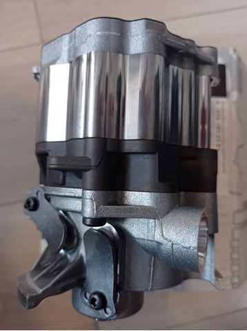 Compre 6541802501 Mercedes Bomba de óleo