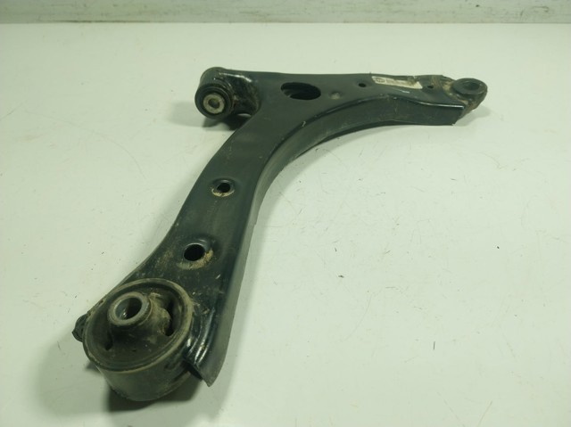 2549330 Ford Braço oscilante inferior direito de suspensão dianteira