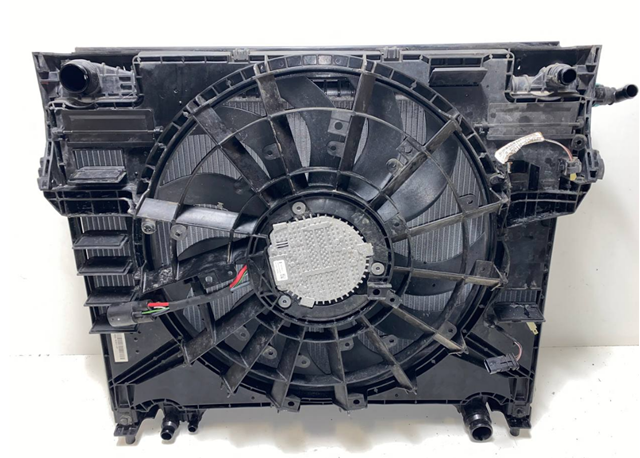 Compre LR092461 Land Rover Radiador de esfriamento de motor