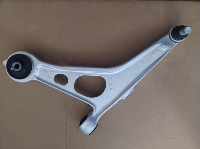 Braço oscilante inferior esquerdo de suspensão dianteira Nissan/Infiniti 545016RR0B preço, a partir de 315,34 USD